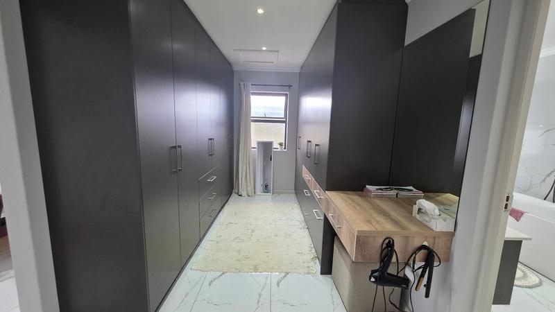 3 Bedroom Property for Sale in Hartenbos Heuwels Western Cape